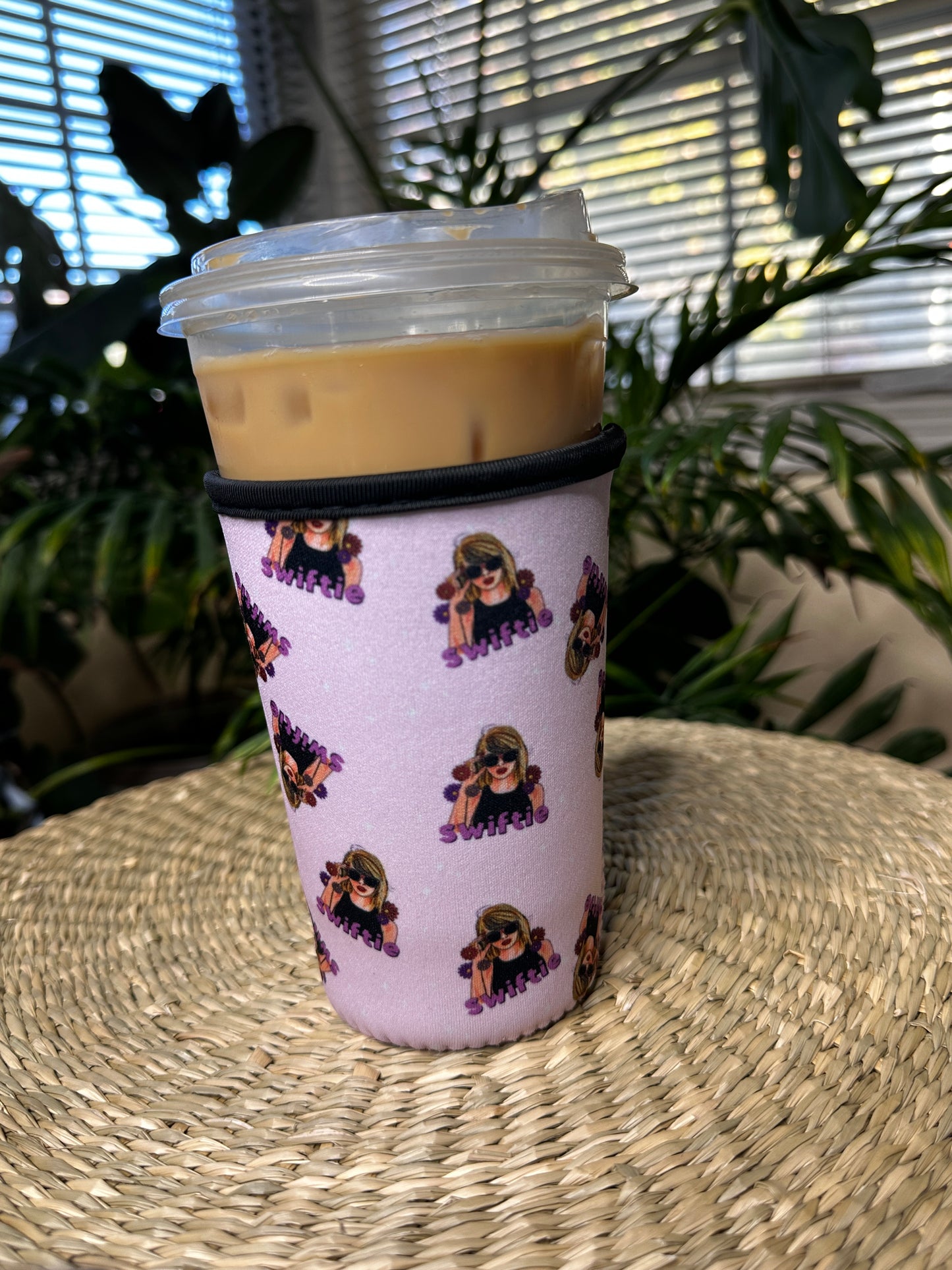 Swiftie Cozie